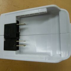 ◆お引取り限定/三重県/値引不可(値引きコメント返信不可)◆ ジャンク品 アイリスオーヤマ 18V 充電式グラストリマー JGT230[G-39]の画像