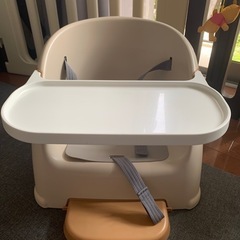 リッチェル　ベビーチェア　フィージーの画像