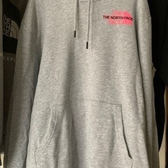 TNF ノースフェイス　パーカー　日本未入荷