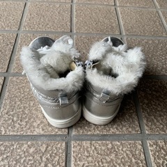 キッズスニーカーの画像
