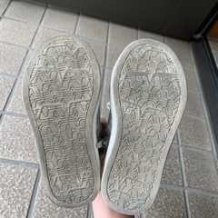 キッズスニーカーの画像