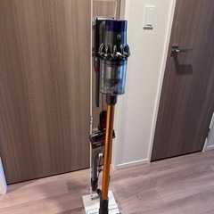 Dyson(ダイソン) スティック掃除機 コードレス ハンディ 車用 卓上 充電式 Cyclone V10 Fluffy (SV12 FF LF) 