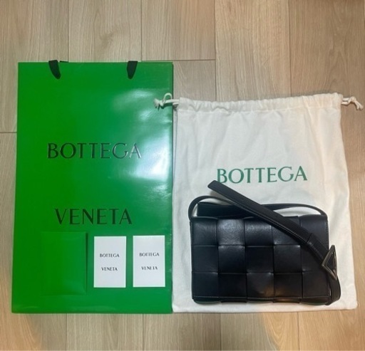 ボッテガヴェネタ　カセット　ショルダーバッグ