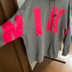 NIKE パーカー　日本未入荷の画像