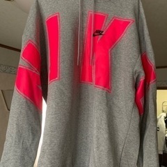 NIKE パーカー　日本未入荷