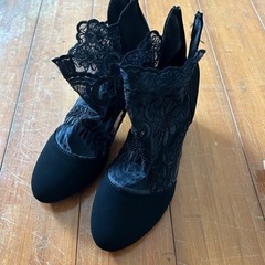 【29日まで】ヒール　23cm レース　ラウンドトゥ　靴　ブーツ...