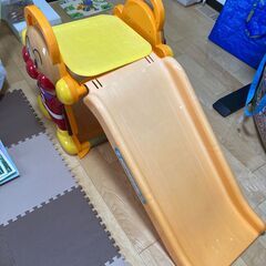 アンパンマンの滑り台