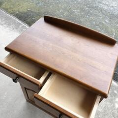 ずっしり重い電話台　レンジ台　収納棚　小引き出し付家具 ドレッサーの画像