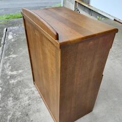 ずっしり重い電話台　レンジ台　収納棚　小引き出し付家具 ドレッサーの画像