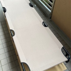 問合せ多数早い者勝ち　問合せ多数　美品　室内でお試しのみ　2脚セット　コールマン　Coleman　コンバータコット　タン色　簡易ベッド