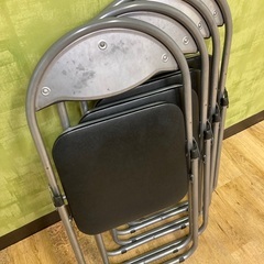 パイプ椅子 4脚の画像