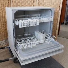 パナソニック 食器洗い乾燥機 2020年製 NP-TH3-W 食器点数40点 5人