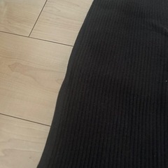 ユニクロ　リブニットタイトスカート　M ブラックの画像