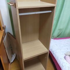 こども用のなんか学習机の横にあれば少し便利かもという棚
