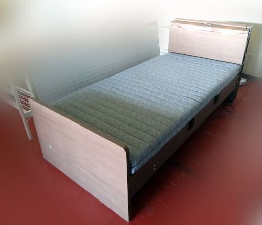 【自社配送は札幌市内限定】ニトリ 電動ベッド（ライズ）+マットレス(ロリー)付き /札幌市白石区☆店頭お引き取り歓迎/藻岩倉庫