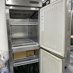 【中古・業務用冷凍庫・美品】ホシザキ業務用冷凍庫 / HF-63X3 / 縦型 業務用 2ドア冷凍庫 厨房の画像