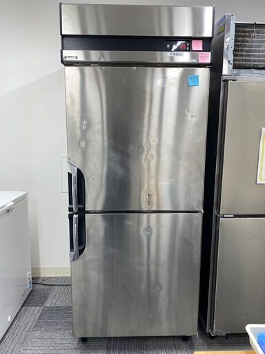 【中古・業務用冷凍庫・美品】\t大和冷機 / 231LSS / 縦型 業務用 2ドア冷凍庫 厨房