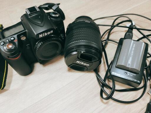 Nikon D90　一眼レフカメラ