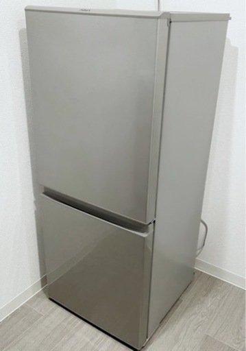 (送料無料) 2022年 極美品 2ドア 冷蔵庫 1年使用 耐熱天板 格安