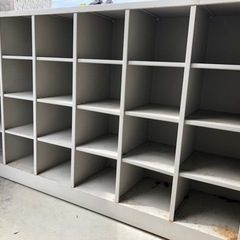 中古スチールロッカー オープン靴箱の画像