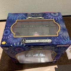 SPYファミリー♡ポストカードフレーム付きフィギュア♪の画像
