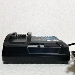 マキタ 充電器DC10SA 10.8V対応 調子が悪いです。（バッテリーは付属しません）の画像