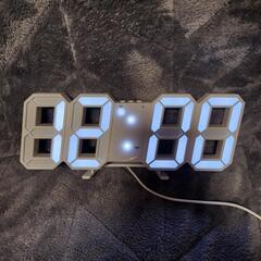 【取引中】デジタル時計 おしゃれ LED 壁掛け 床置きの画像