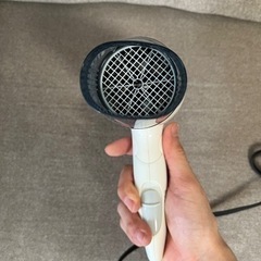 家電 ドライヤーの画像