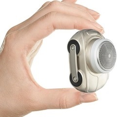 【新品未使用】① 髭剃り 電気シェーバー ひげそり 小型電動シェ...