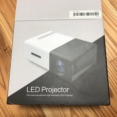 家庭用プロジェクター　の画像