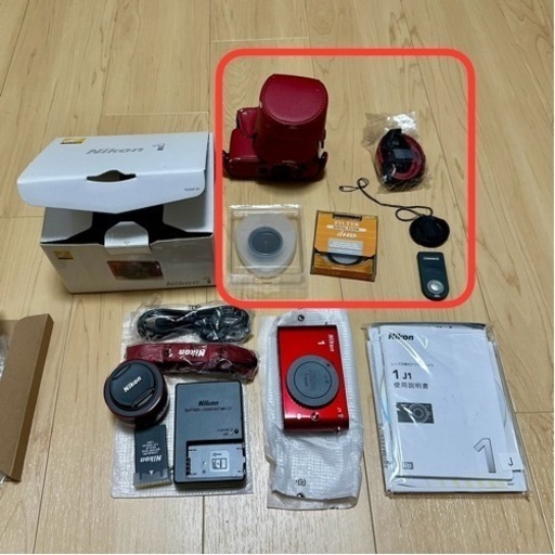新品同様 Nikon1 J1 レンズセット ミラーレス デジカメ ニコン ワン ニコワンJ1 セット NIKKORズームレンズ