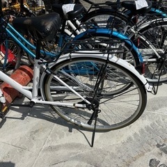 自転車 クロスバイクの画像