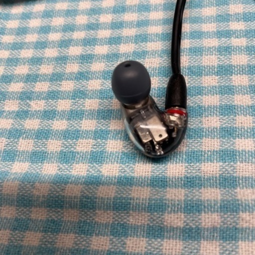 SHURE AONIC5☆高遮音性イヤホン☆ブラック