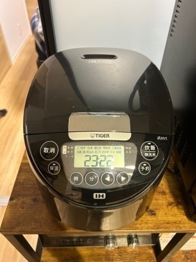 22年製　タイガーの炊飯器　1升