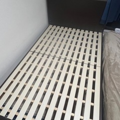 セミダブルベット、ベッドマットレス、カーペット