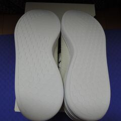 ★新品未使用 アディダス スニーカー 27.5㎝ アドバンコート　IF6098の画像