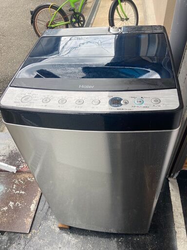 ☆中古￥10,800！【目玉商品！】Haier　5.5kg洗濯機　家電　JW-XP2C55F型　幅53㎝ｘ奥行50㎝ｘ高さ89㎝　2021年製　【BD169】