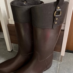レインブーツ