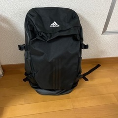 大容量40L　修学旅行に！　adidasリュックサックの画像