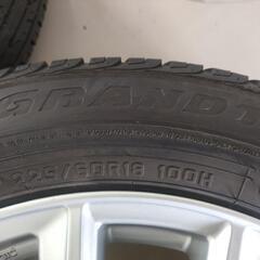 225/60R18夏タイヤアルミセット SUV アルファードの画像