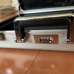 ゼロハリバートン ZERO HALLIBURTON PURSUIT ALUMINUM アタッシュケースの画像