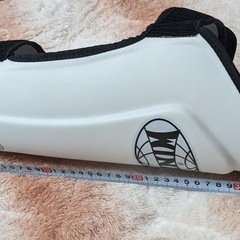 週末特価 WINDY シンガード レガース キックボクシング MMA 白 Sサイズの画像