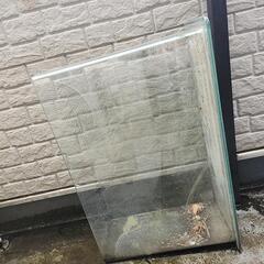 無料　ガラス水槽　観賞魚用　アクアリウムに