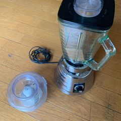 米国オスター製ブレンダー（オスタライザー・クラシック）の画像