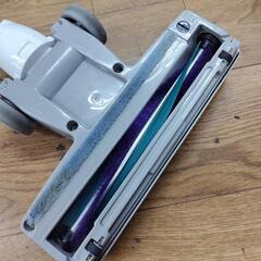 AクJ13 ★使用感有り★スティック掃除機★TOSHIBA★VC-Y80C(L)★2018年製の画像