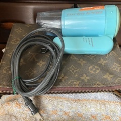 ドライヤー　《HITACHI  JET  turbo  1200W》