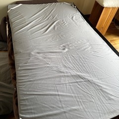 低反発マットレス　セミダブル　の画像