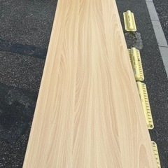 美品　天板折りたたみ式長机 幅約180×奥行45×高さ70cm    の画像