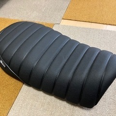 （取引中）モンキー125 Gクラフト 段付きタックロールシート