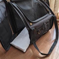 ペットキャリー　ペットリュックの画像